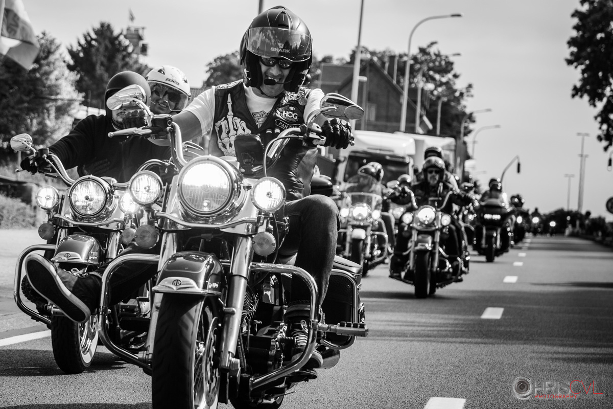 2016.08-0074BW