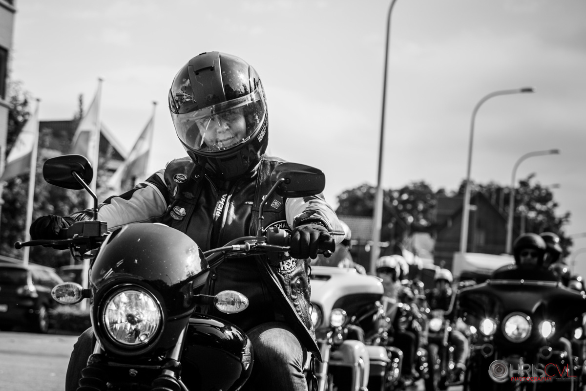 2016.08-0084BW