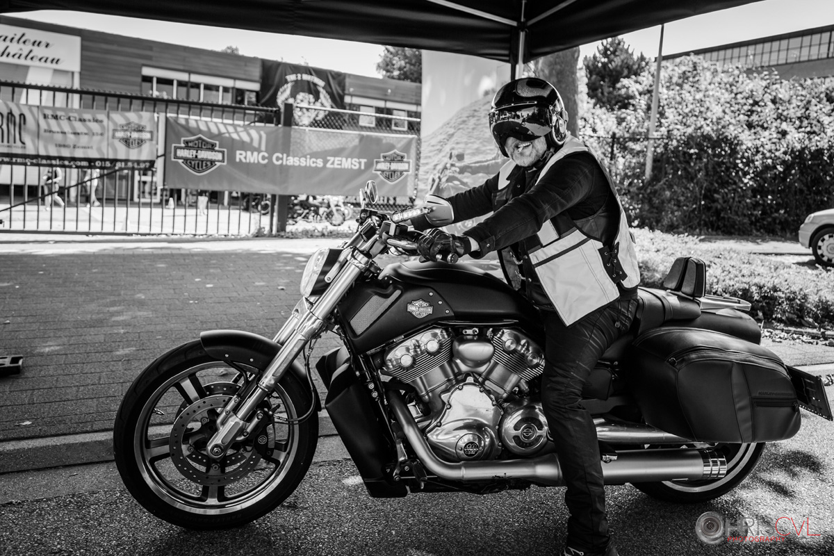 2016.08-0102BW